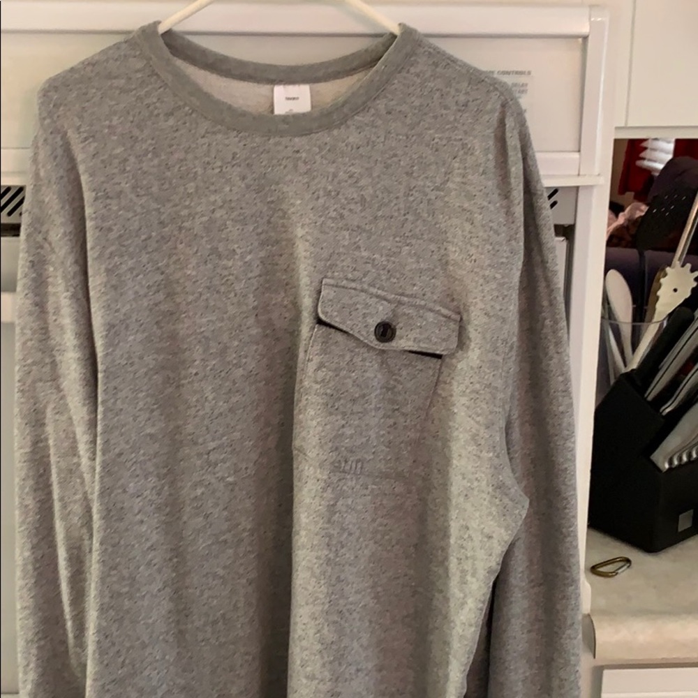 Men’s sweater
